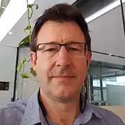 Andrew Mills headshot