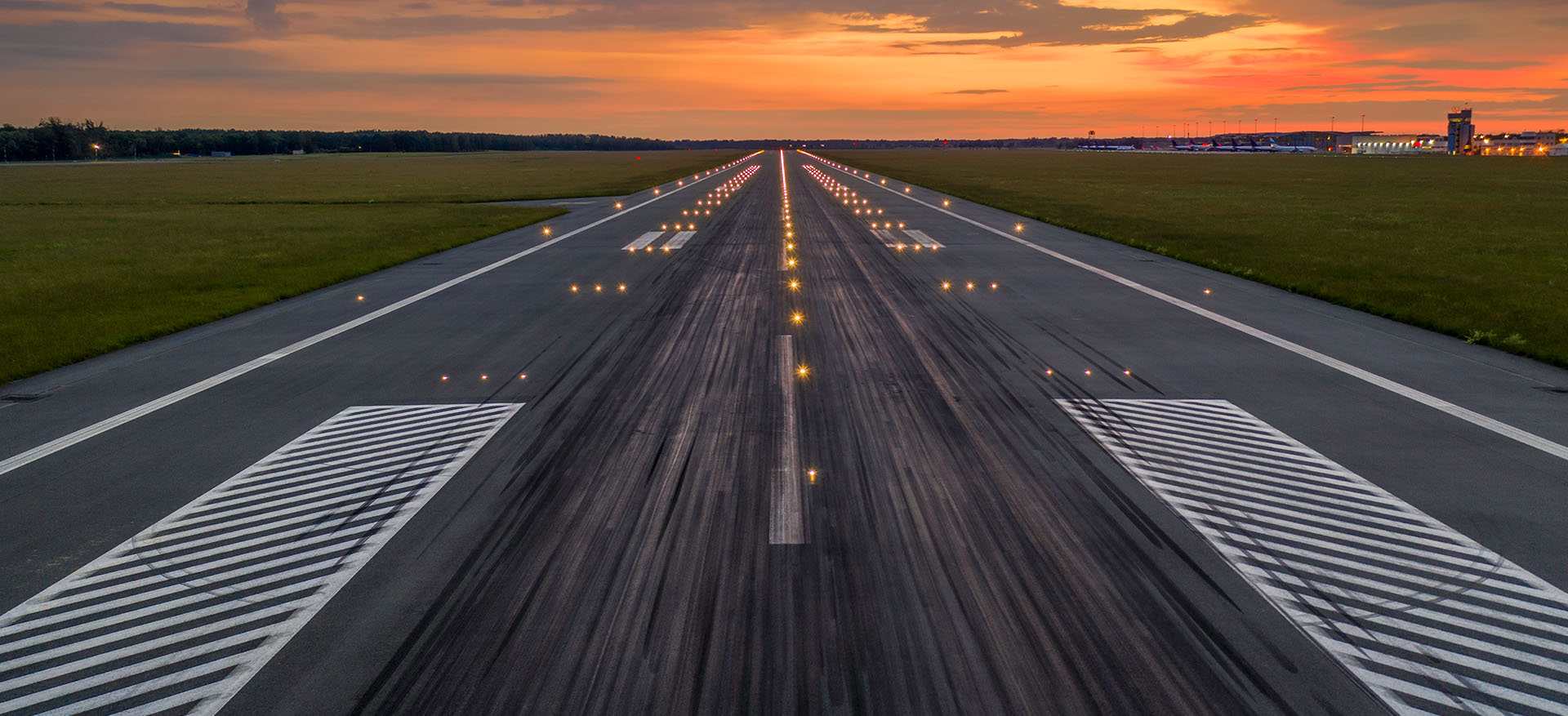 Environment Runway' Designs Wood and Honeywell introduce technologies for carbon-neutral ...